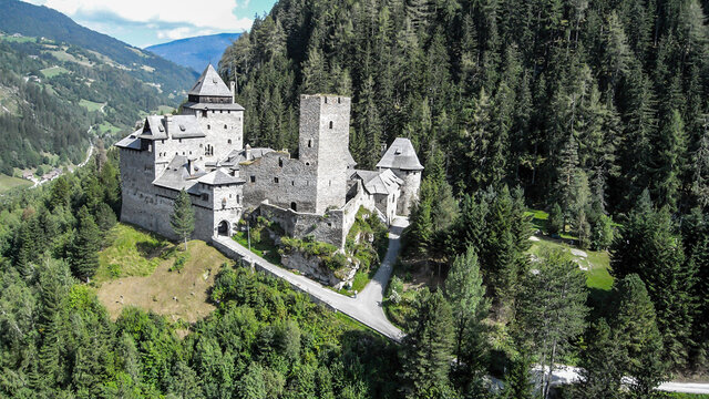 Burg Finstergrün